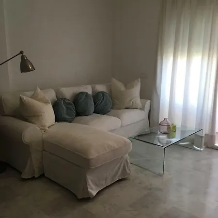 Apartamento Victoria Clasico - Puerto Deportivo شقة *